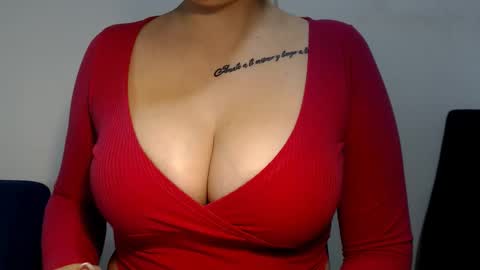 Teeyara  online show from October 2025 07:51:01 AM