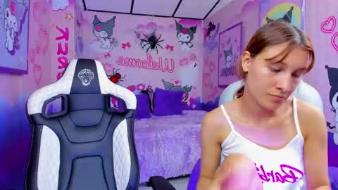 Stefani  online show from October 2025 08:04:02 PM