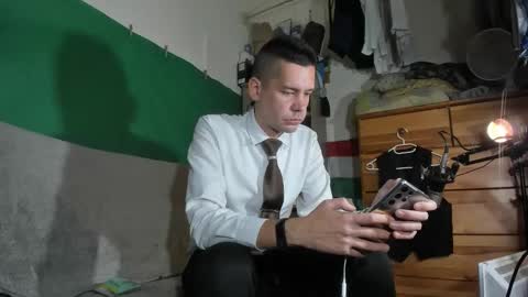 Virg Lszl online show from November 2025 04:18:02 PM