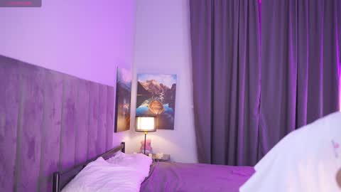 Tella online show from November 2025 10:15:02 AM