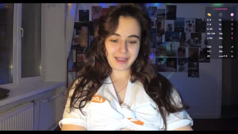 Snapshot of tenderalise chatting on December 2024 03:00:02 PM tenderalise online show from December 2024 03:00:02 PM