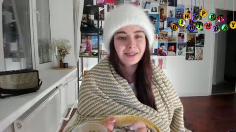 Snapshot of tenderalise chatting on December 2024 09:17:01 PM tenderalise online show from December 2024 09:17:01 PM