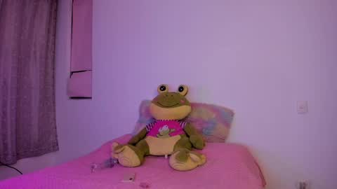 Leah online show from September 2025 01:06:01 AM