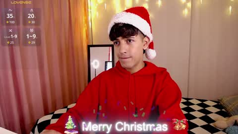 Snapshot of teobrowny_ chatting on December 2024 05:34:01 PM teo brown Independent model online show from December 2024 05:34:01 PM