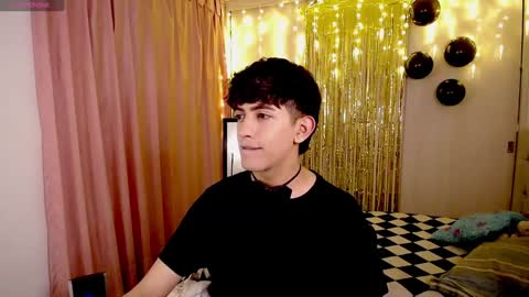 Snapshot of teobrowny_ chatting on December 2024 08:45:02 PM teo brown Independent model online show from December 2024 08:45:02 PM