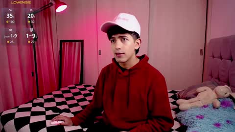 Snapshot of teobrowny_ chatting on January 2025 01:25:02 PM teo brown Independent model online show from January 2025 01:25:02 PM