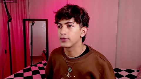 Snapshot of teobrowny_ chatting on January 2025 01:53:01 PM teo brown Independent model online show from January 2025 01:53:01 PM