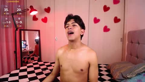 Snapshot of teobrowny_ chatting on February 2025 03:26:02 PM teo brown Independent model online show from February 2025 03:26:02 PM