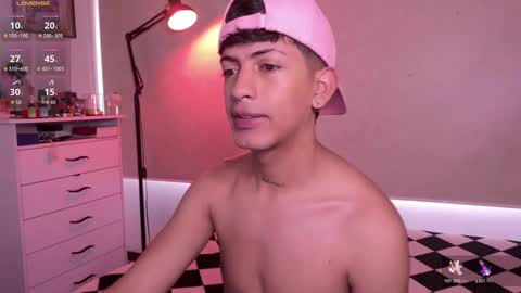 Snapshot of teobrowny_ chatting on September 2025 12:32:02 PM teo brown Independent model online show from September 2025 12:32:02 PM