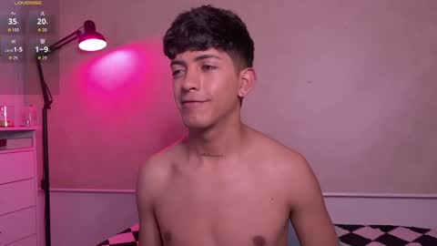 Snapshot of teobrowny_ chatting on October 2025 12:27:01 AM teo brown Independent model online show from October 2025 12:27:01 AM