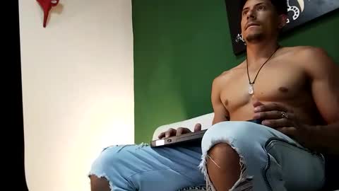 teoyes_ online show from September 2025 11:04:02 PM