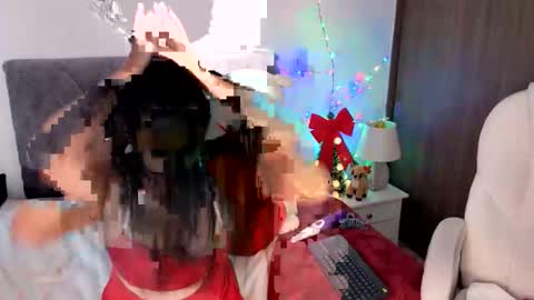 Emily online show from December 2025 05:08:02 PM