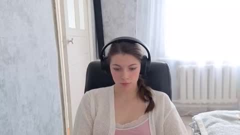 Anny Simpson online show from November 2025 06:03:02 AM