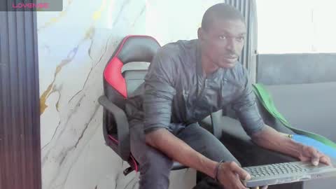 Snapshot of terranze_z chatting on October 2025 07:02:02 PM terranze_z online show from October 2025 07:02:02 PM