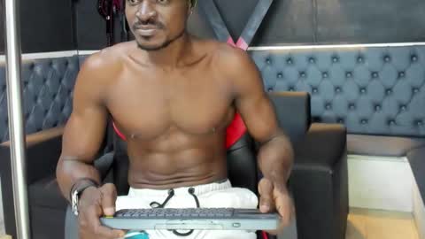 Snapshot of terranze_z chatting on November 2025 09:35:01 PM terranze_z online show from November 2025 09:35:01 PM