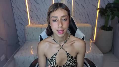 Online 800 to 1400 online show from October 2025 01:46:01 AM