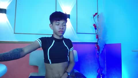 Snapshot of tessachains chatting on November 2025 02:33:02 AM tessachains online show from November 2025 02:33:02 AM