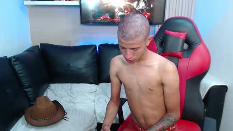 Snapshot of tessachains chatting on November 2025 02:34:02 PM tessachains online show from November 2025 02:34:02 PM