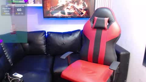 Snapshot of tessachains chatting on December 2025 04:39:02 AM tessachains online show from December 2025 04:39:02 AM