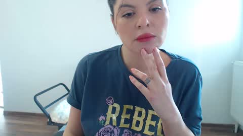 naughty tess online show from February 2025 09:09:01 AM