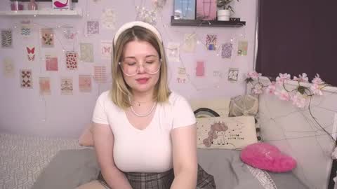 Snapshot of tesspleasure chatting on January 2025 09:26:01 AM TESSA online show from January 2025 09:26:01 AM