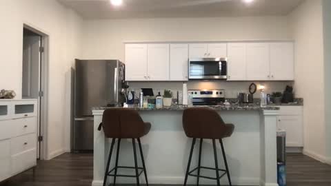 Snapshot of texas_blonde chatting on November 2025 04:27:02 PM Daphne Summers online show from November 2025 04:27:02 PM