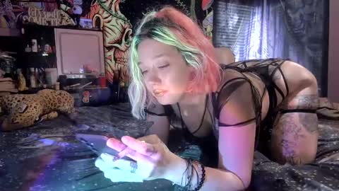 TEXASGIRLLLL online show from October 2025 03:31:01 PM