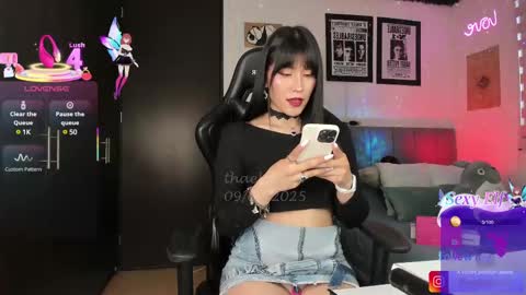 Snapshot of thaeltaylor chatting on February 2025 03:16:02 PM Thael online show from February 2025 03:16:02 PM