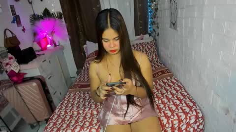 Ms. Thalia online show from March 2025 06:48:01 PM