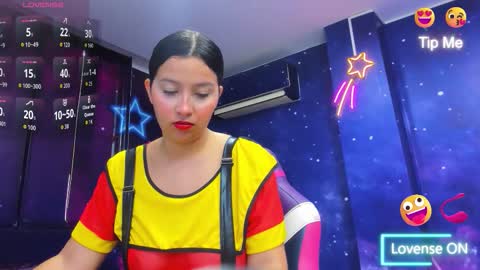 Snapshot of thaliaa_bdsm chatting on October 2025 01:01:01 PM Thalia online show from October 2025 01:01:01 PM