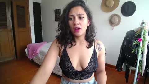    online show from February 2025 07:33:02 PM