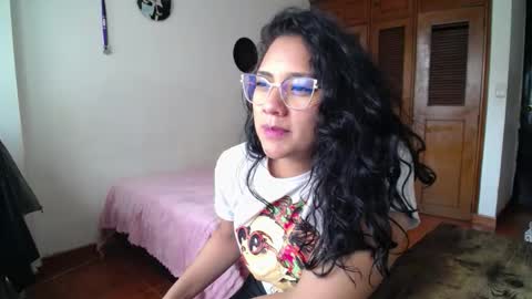    online show from September 2025 05:35:01 PM