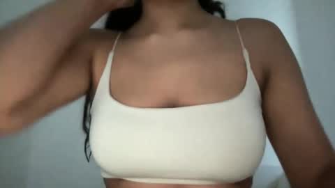 Snapshot of thatgirlmelanie chatting on October 2025 05:10:01 PM Melanie online show from October 2025 05:10:01 PM