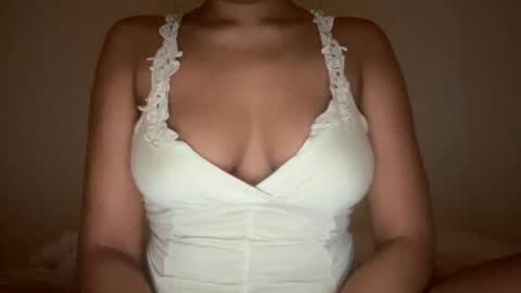 Snapshot of thatgirlmelanie chatting on October 2025 12:22:02 AM Melanie online show from October 2025 12:22:02 AM