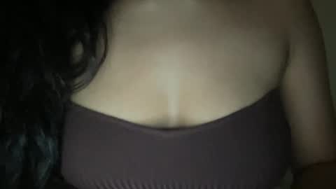 Snapshot of thatgirlmelanie chatting on October 2025 04:09:02 AM Melanie online show from October 2025 04:09:02 AM