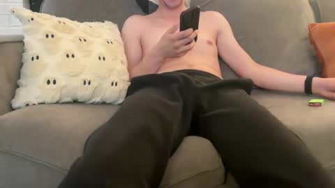 Snapshot of thatvideoguy chatting on October 2025 11:57:02 PM thatvideoguy online show from October 2025 11:57:02 PM