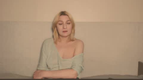 Snapshot of the_basic_instinctt chatting on November 2025 11:14:02 PM Eva online show from November 2025 11:14:02 PM