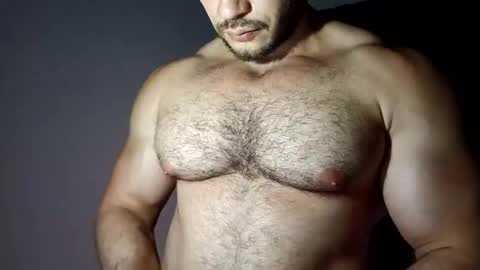 Snapshot of the_beastmuscle chatting on October 2025 03:14:01 AM beast online show from October 2025 03:14:01 AM