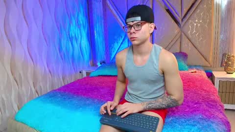 Snapshot of the_dean_boy chatting on October 2025 07:28:01 AM Ithan and Leo online show from October 2025 07:28:01 AM