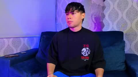 Snapshot of the_dean_boy chatting on November 2025 06:12:01 AM Ithan and Leo online show from November 2025 06:12:01 AM