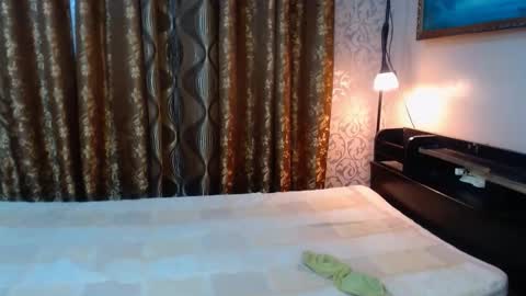 Snapshot of the_girl_nxt_door chatting on November 2025 04:29:02 AM samm online show from November 2025 04:29:02 AM