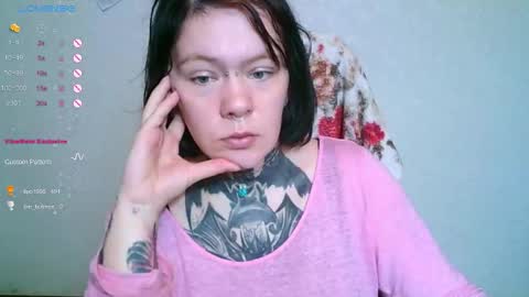 Snapshot of the_ice_owl chatting on October 2025 06:00:01 AM the_ice_owl online show from October 2025 06:00:01 AM