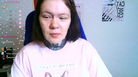 Snapshot of the_ice_owl chatting on October 2025 03:29:02 AM the_ice_owl online show from October 2025 03:29:02 AM