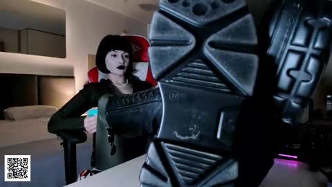 Snapshot of the_inamorata chatting on November 2025 10:09:02 PM Goddess Misha online show from November 2025 10:09:02 PM