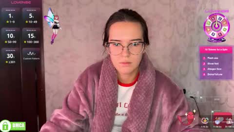 Snapshot of the_princese chatting on November 2025 10:49:02 AM Alice online show from November 2025 10:49:02 AM