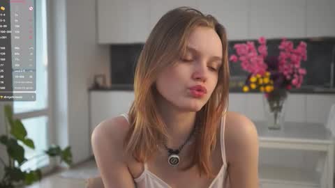 Emma online show from October 2025 04:37:01 AM