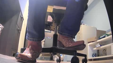 Snapshot of thecowboy_74 chatting on November 2025 03:42:02 AM thecowboy_74 online show from November 2025 03:42:02 AM