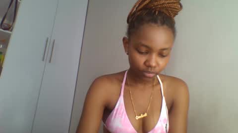 Snapshot of theequinn chatting on February 2025 05:28:01 PM theequinn online show from February 2025 05:28:01 PM