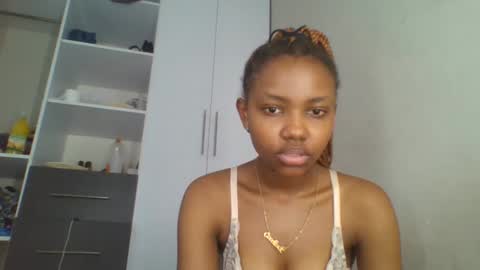 Snapshot of theequinn chatting on February 2025 05:47:02 PM theequinn online show from February 2025 05:47:02 PM