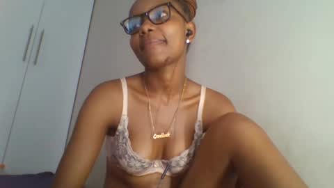 Snapshot of theequinn chatting on February 2025 08:53:02 PM theequinn online show from February 2025 08:53:02 PM